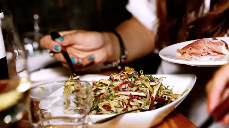 ¿Tengo derecho a vale restaurante si teletrabajo?