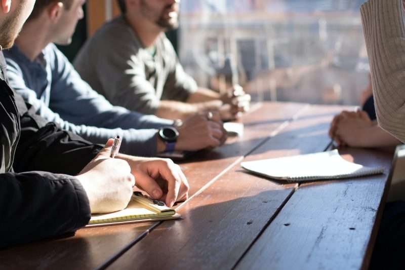 Las 10 profesiones más demandadas (y mejor pagadas) de 2023