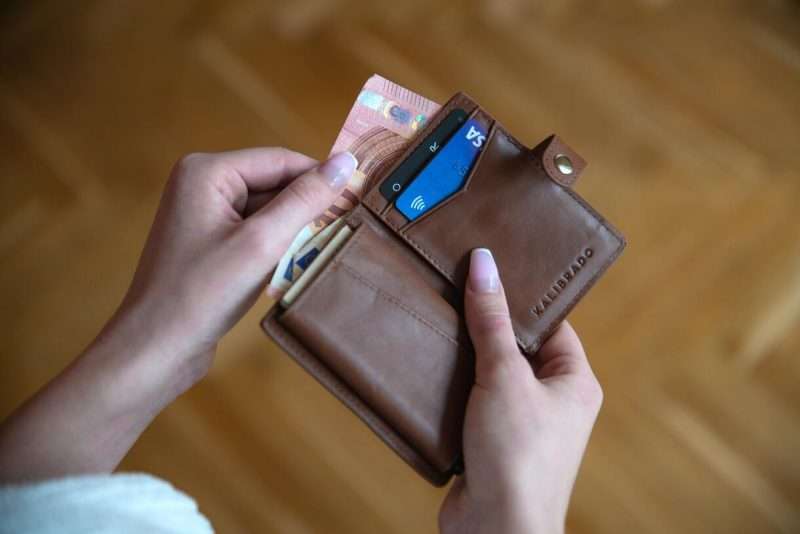 Así sube el Salario Mínimo Interprofesional en 2023, ¿cómo nos afecta?