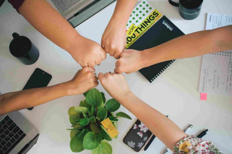 ¿Empleados o colaboradores? ¿Hay alguna diferencia?