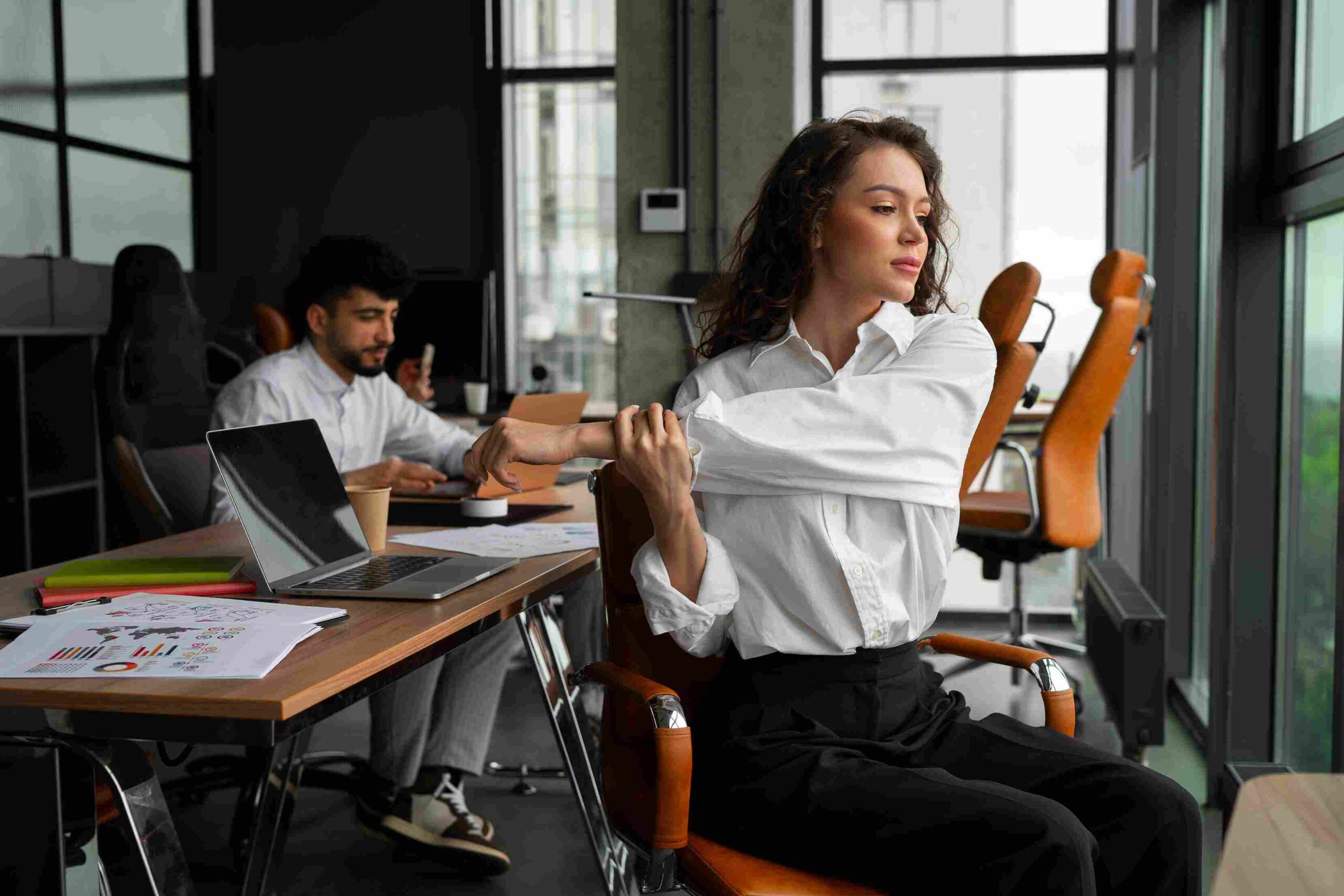 Imagen: las pausas activas en el trabajo son ampliamente recomendadas. Crédito: Freepik