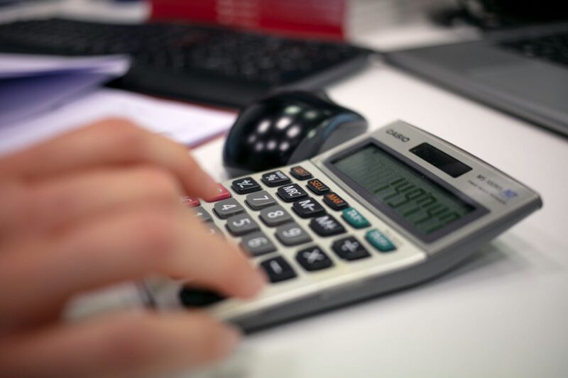 La apuesta de las empresas por los beneficios sociales: casi 500€ por persona al año en 2023