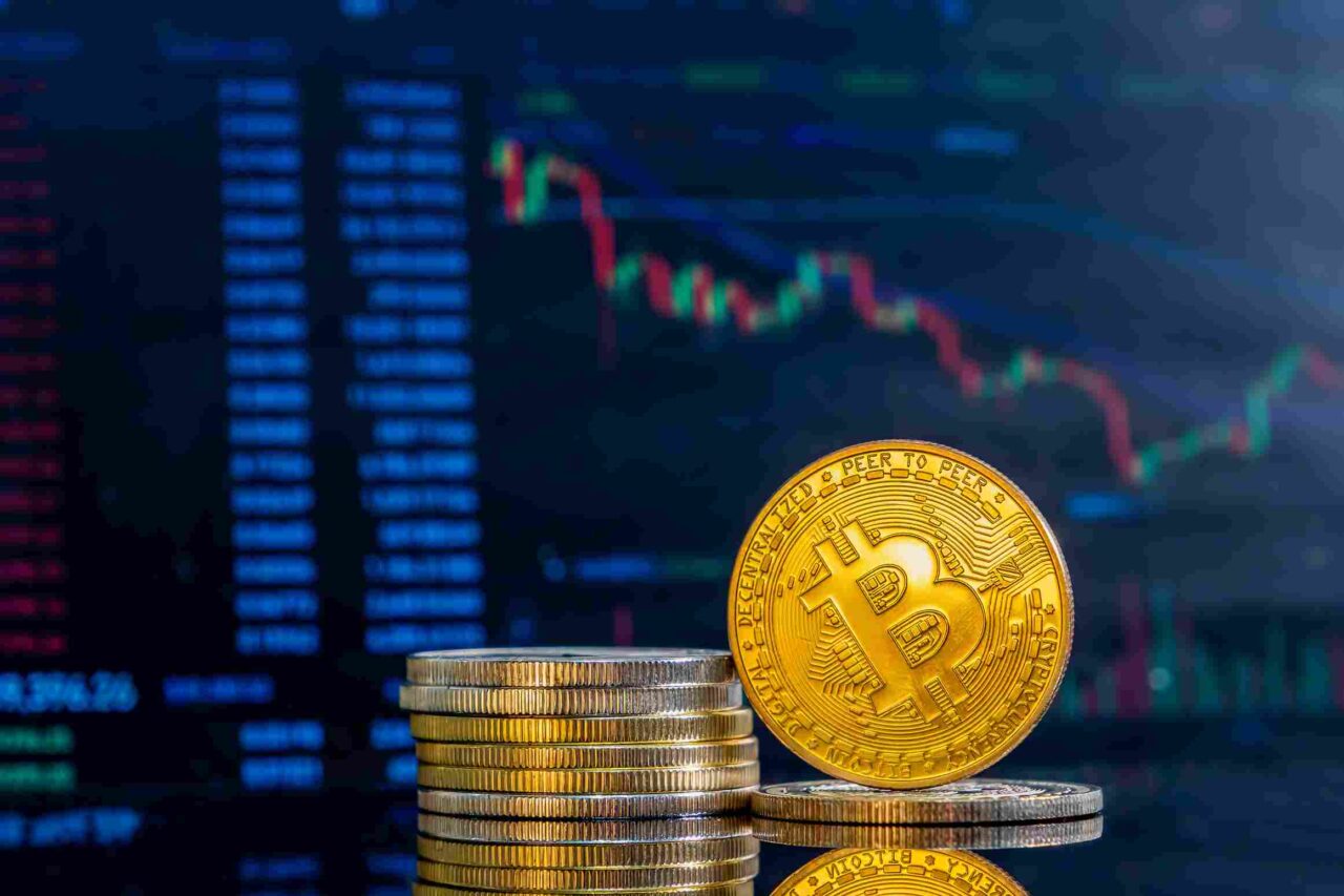 Imagen: antes de considerar salarios en criptomonedas, toma en cuenta todos los factores. Crédito: Freepik