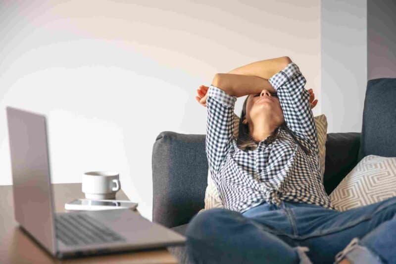 Síndrome del ‘burn-on’: ¿Qué es y por qué los empleados no se desconectan?