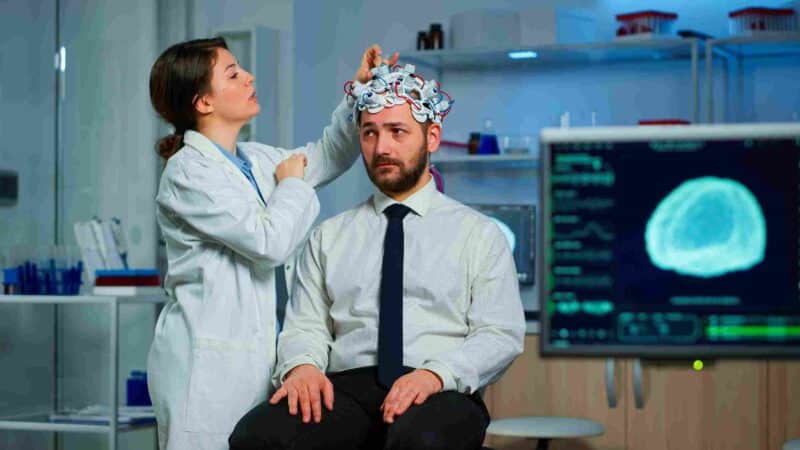 Neurociencia en el trabajo: cómo mejorar el desempeño laboral con hábitos saludables