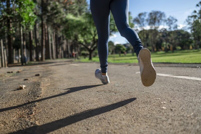 ¿Andar es mejor que correr? Descubre cuál es mejor para tu salud